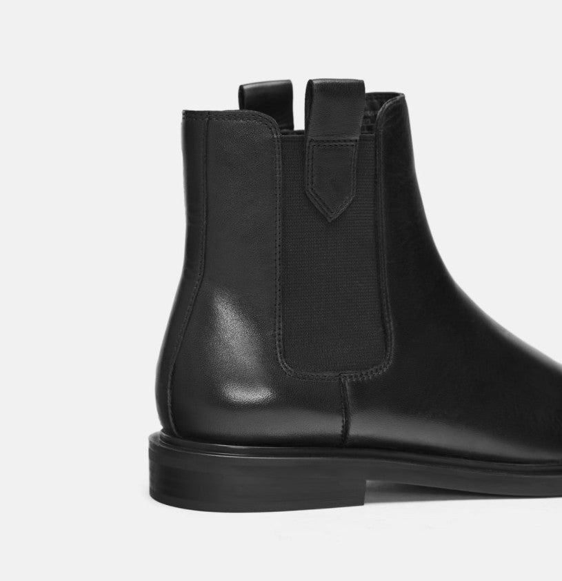 Leather flat Martin boots